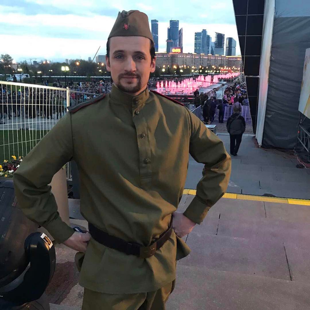 Звезда Евровидения и сторонник &quot;русского мира&quot; получил фингал на гастролях (фото)