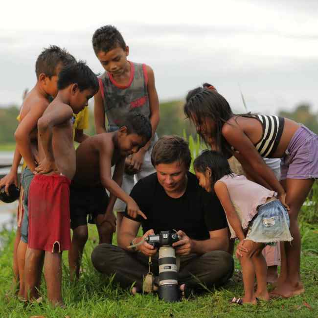 "Привет из Бразилии": Дмитрий Комаров душевно поздравил всех школьников с 1-м сентября