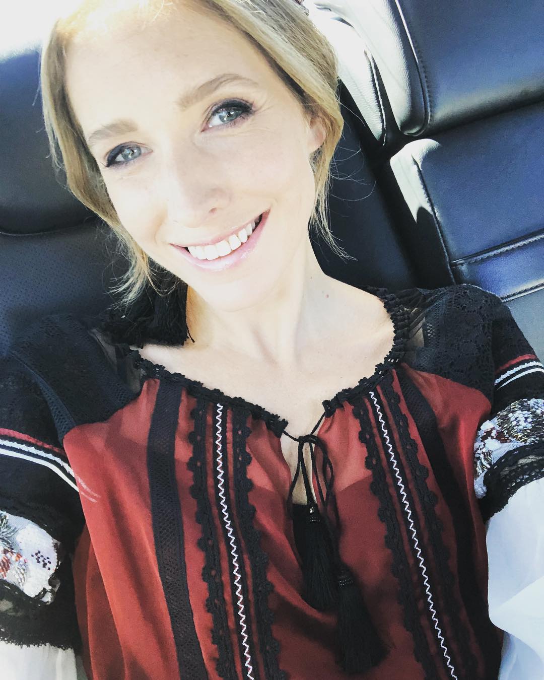 "Это наш идентификационный код": украинские звезды нарядились в вышиванки (фото, видео)