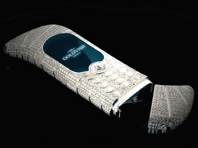 Золотые слова: как выглядят топ-10 самых дорогих мобильных телефонов в мире