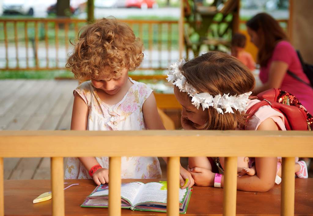 Літо прямує до Києва: кращі розваги для всієї сім'ї на ВДНГ