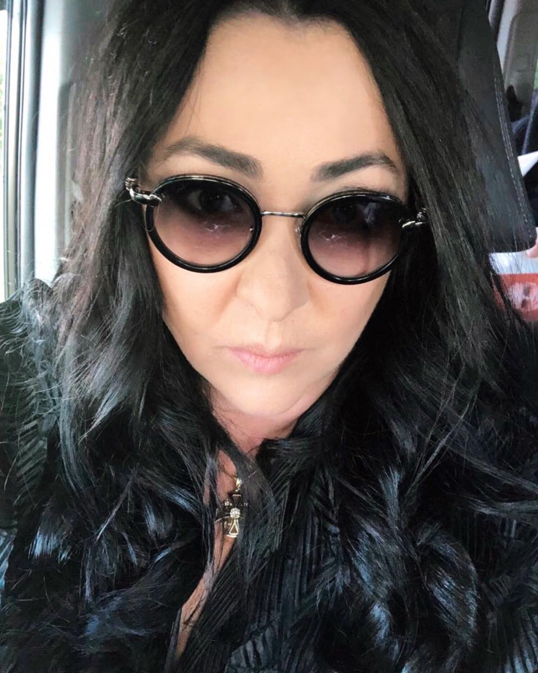 "Всегда красивая": Лолита порадовала поклонников удачным селфи