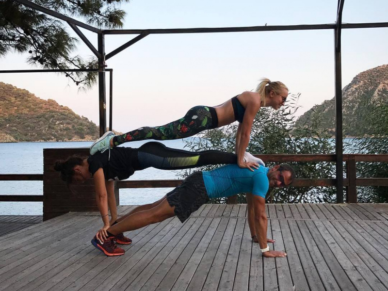 Не грузи тело! Фитнес-тренер Анита Луценко предупредила, в каких случаях следует отказаться от тренировок