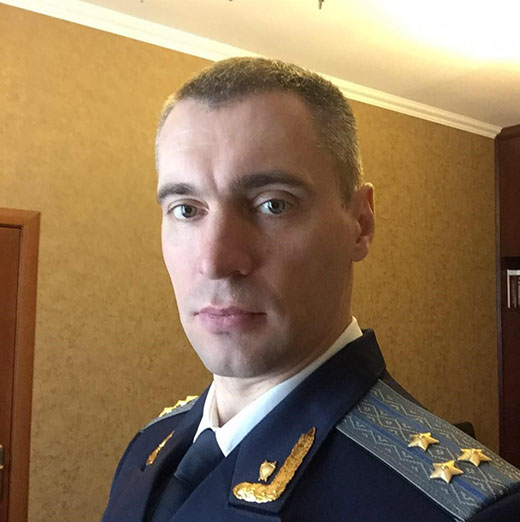 Журналісти розповіли про розкішне життя чиновника прокуратури Харківської області