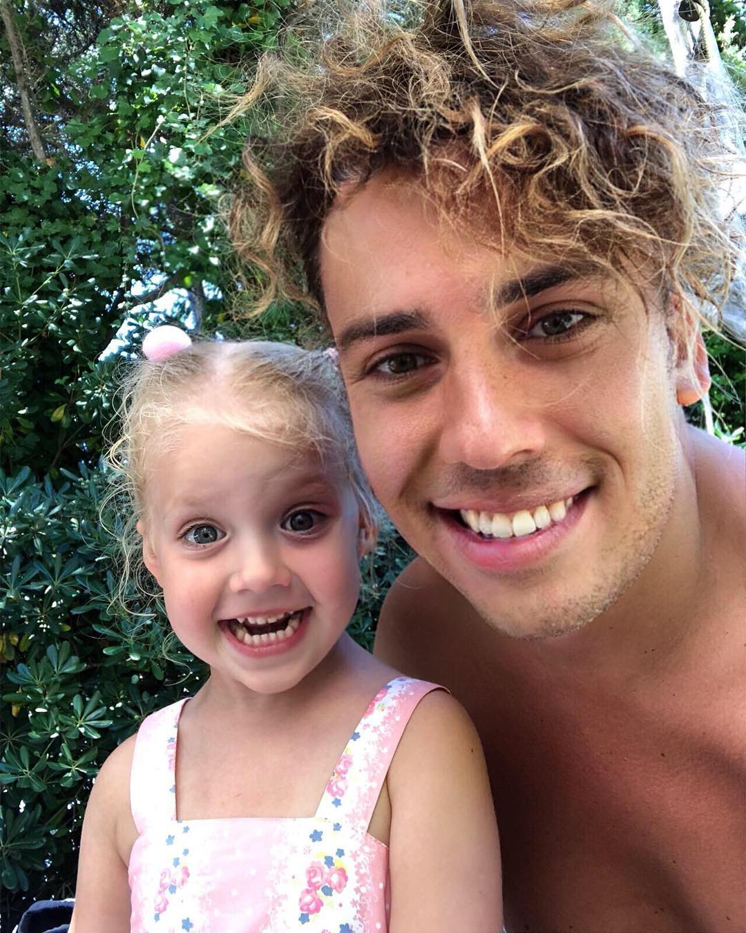 “Просто бусечки”: дети Максима Галкина и Пугачевой устроили “показ мод” (видео)