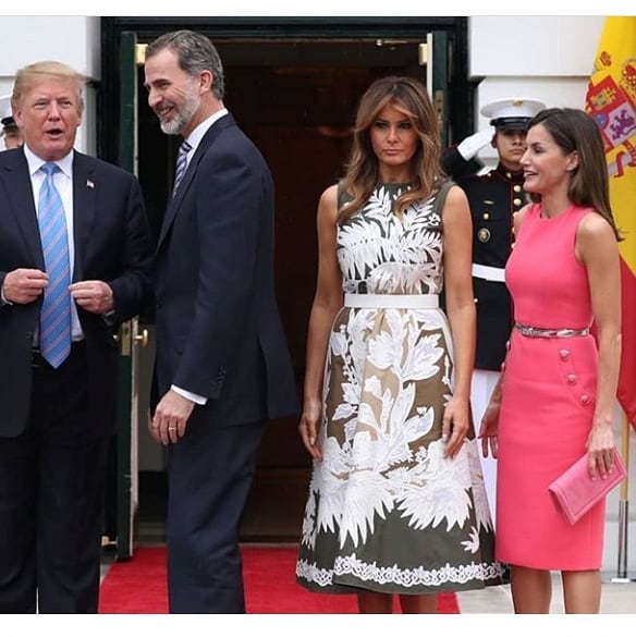 Мелания Трамп поразила роскошным платьем на встрече с королем и королевой Испании