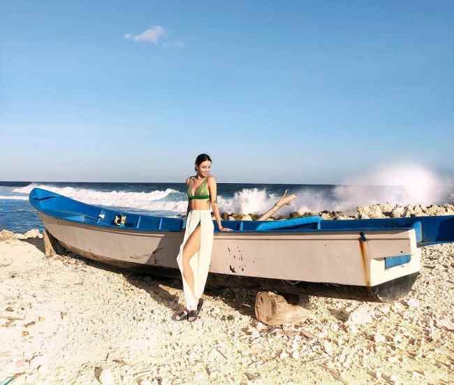 Надя Дорофєєва на Балі