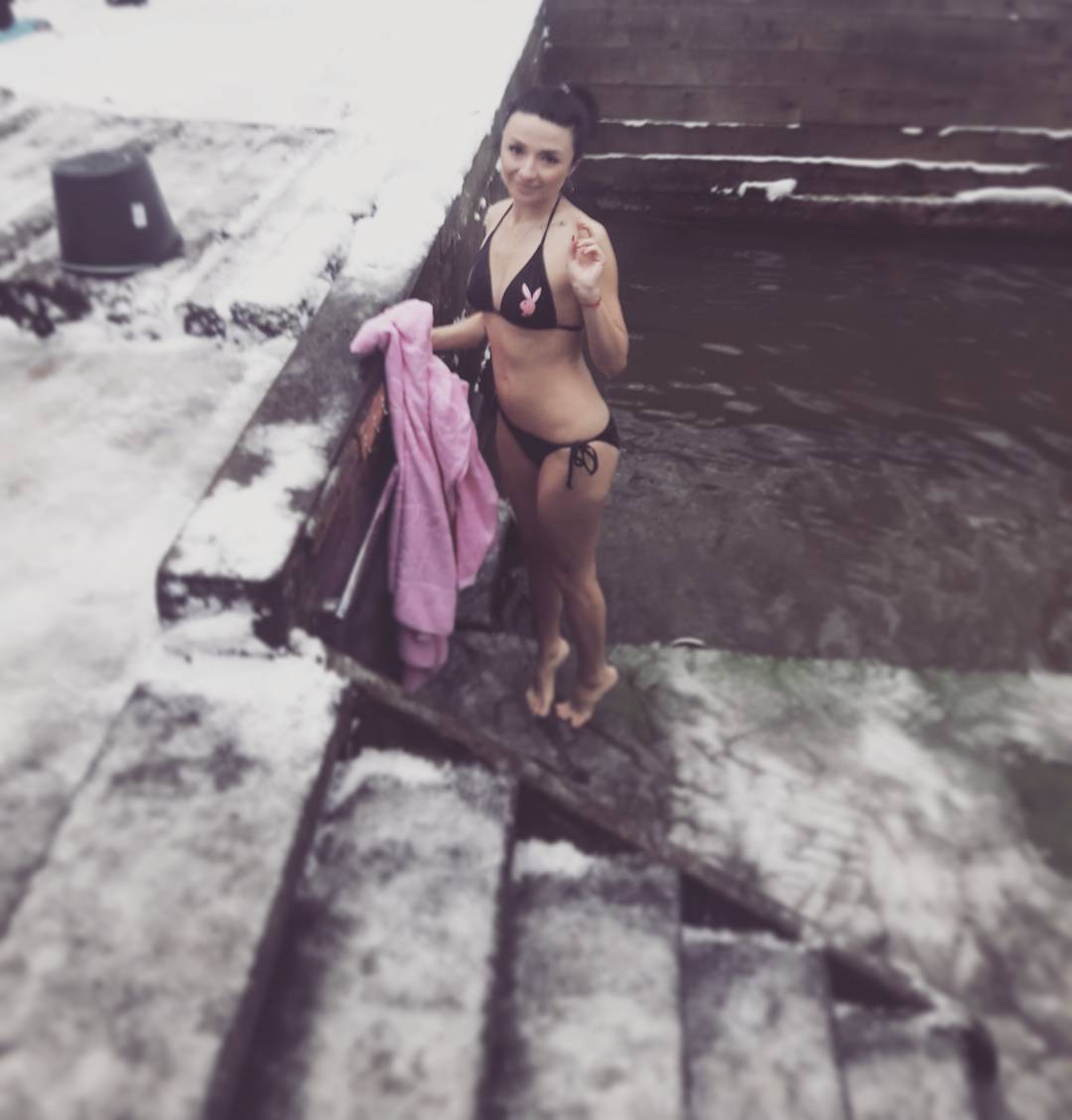 Хрещення 2018: українці хваляться екстремальними морозними фото і відео