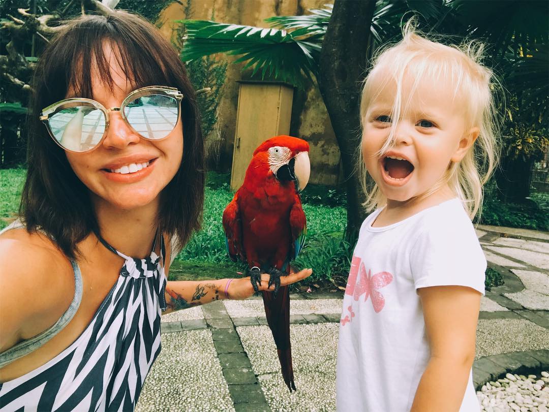 &quot;Я все время плакала&quot;: известная ведущая уходит из &quot;Орла и Решки&quot; ради дочери