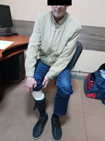 Прикордонники: літній чоловік сховав 25 тисяч євро "незвичайному місці