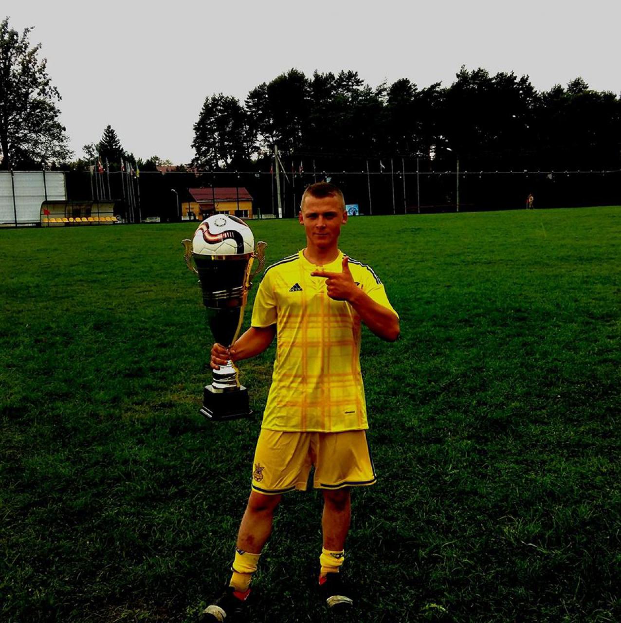 В сети рассказали о погибшем в зоне АТО бойце из Житомирской области (фото)