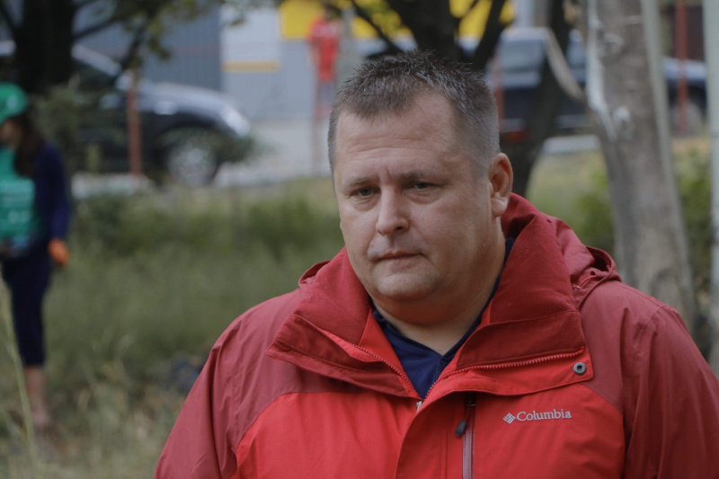 Во Всемирный день уборки президент Эстонии наводила порядок в Днепре (фото)