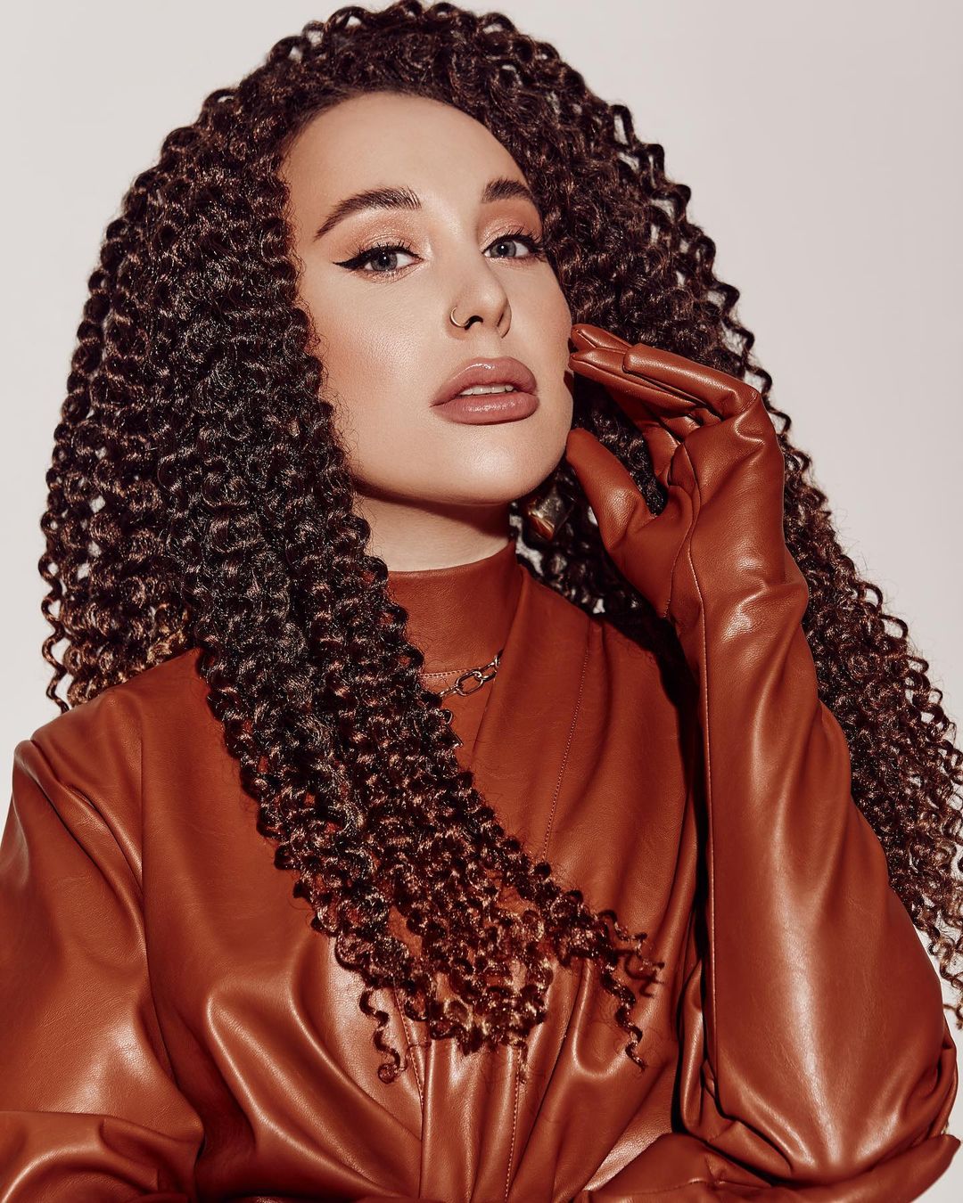 Інсульт чоловіка змусив заспівати: українська співачка зробила відверте зізнання