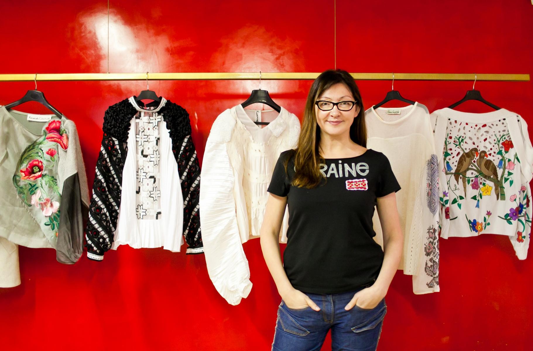 Погоня за 90-ми и бунтарский дух: дизайнеры рассказали об актуальных трендах нового сезона