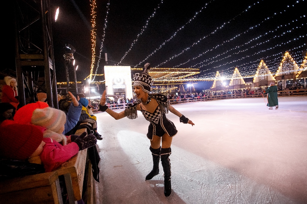 Киевлянам показали захватывающее цирковое шоу на льду: настоящая феерия!