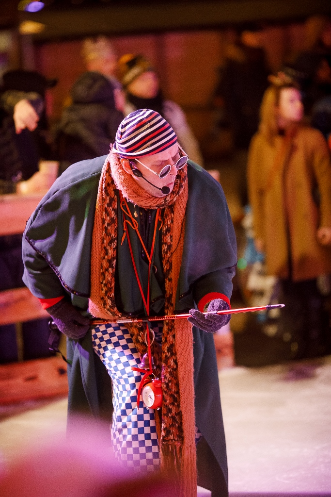 Киевлянам показали захватывающее цирковое шоу на льду: настоящая феерия!