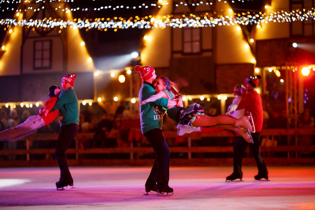 Киевлянам показали захватывающее цирковое шоу на льду: настоящая феерия!