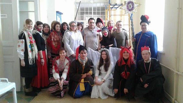 У Дніпрі влаштували різдвяну виставу для поранених воїнів АТО