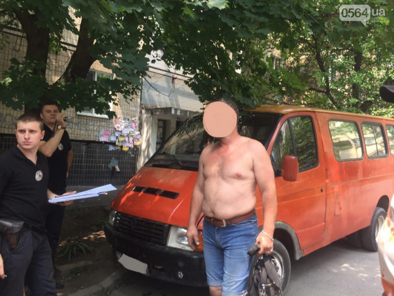 "Почему я должен менять свою веру?": в Кривом Роге обнаружили любителя запрещенной символики