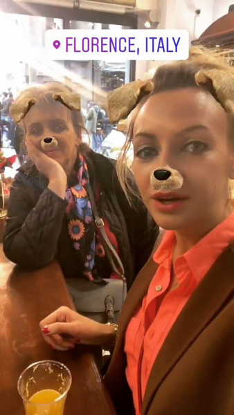 "Не агонь": Леся Никитюк отправилась с мамой в Италию (фото)