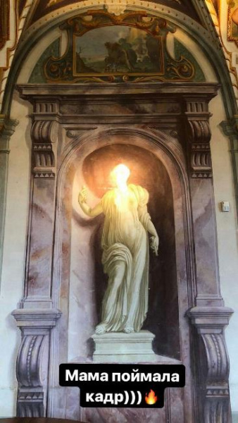 Суперник "сусіда": Леся Нікітюк в Італії вирішила познайомитися з графом (фото)