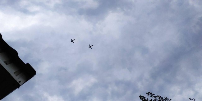 "Уже четвертый день летают": в Киеве замечены военные истребители (фото, видео)