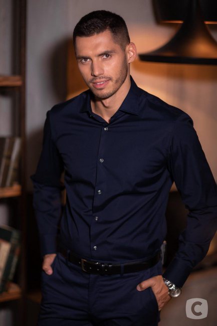 Известный украинский телеведущий стал девятым Холостяком