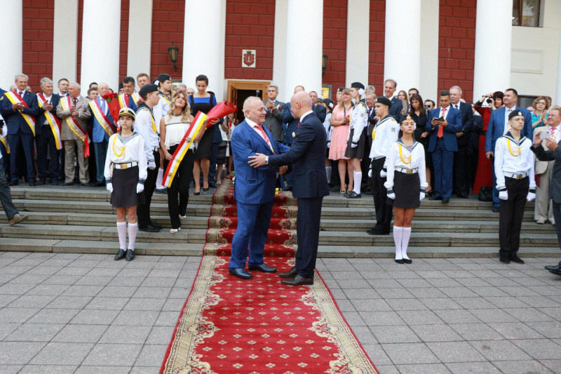 Подарок ко дню города: в Одессе торжественно открыли Греческий парк