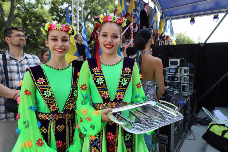 Подарок ко дню города: в Одессе торжественно открыли Греческий парк