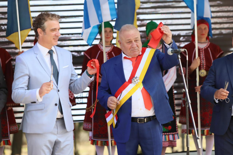 Подарок ко дню города: в Одессе торжественно открыли Греческий парк