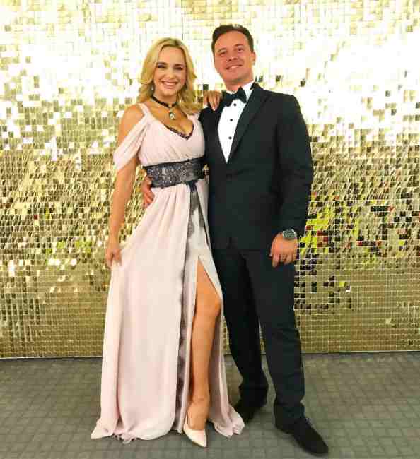 "Богиня Ліля": Ребрик вразила вбранням на Дніпровському балу