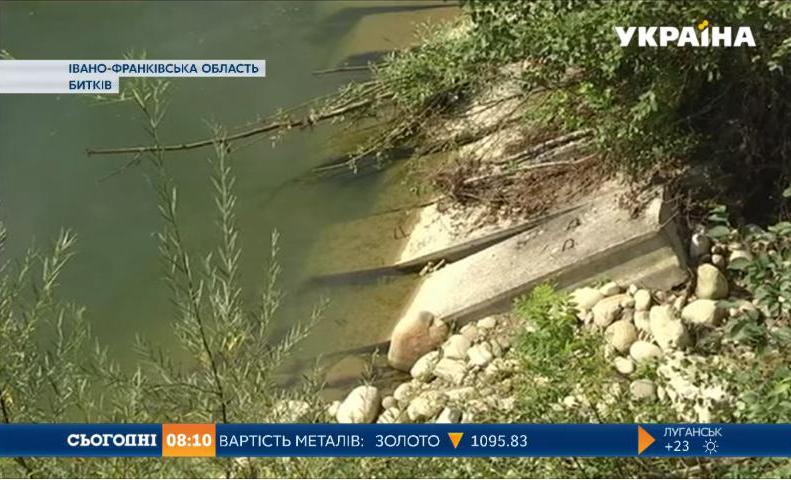 На Прикарпатье паводки могут отрезать село от цивилизации