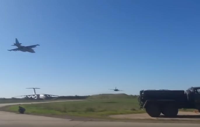 Вражаюче відео: українські льотчики вразили Захід екстремальним польотом на Су-25М1