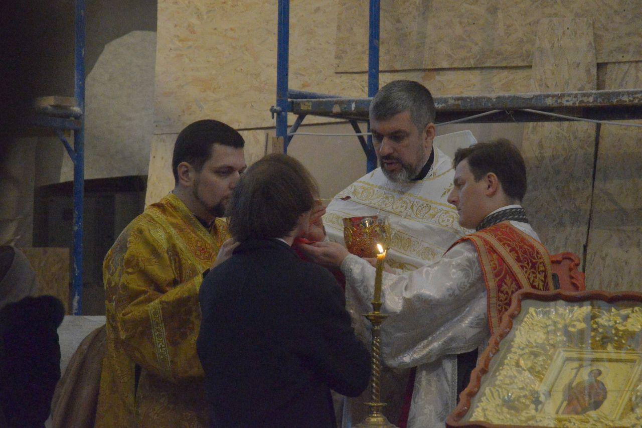 Служба в Ставропигии Варфоломея: рождественская литургия в Андреевской церкви (фоторепортаж)