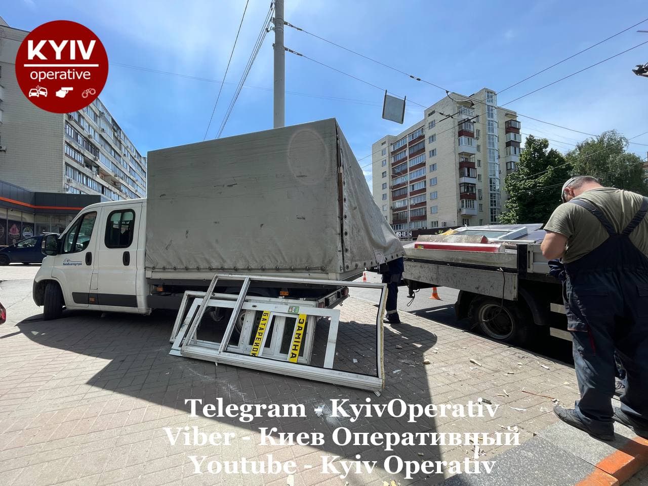 У Києві від МАФів "зачистили" ще один перехід (фото)