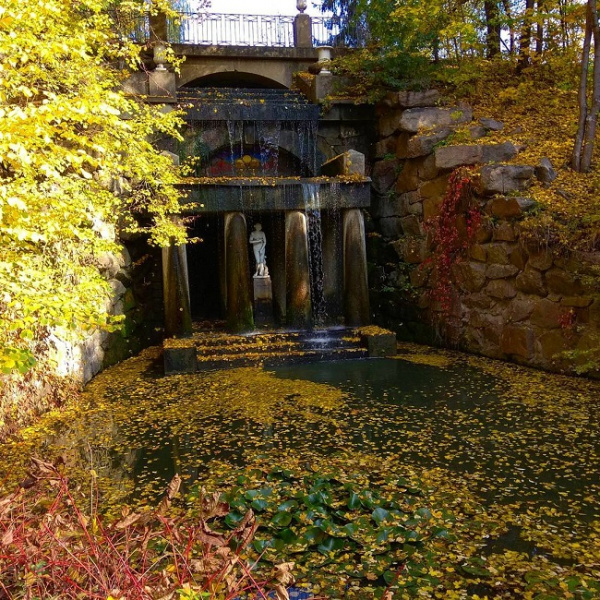 Де відпочити в Україні у листопаді: топ-5 ідей для осінньої подорожі