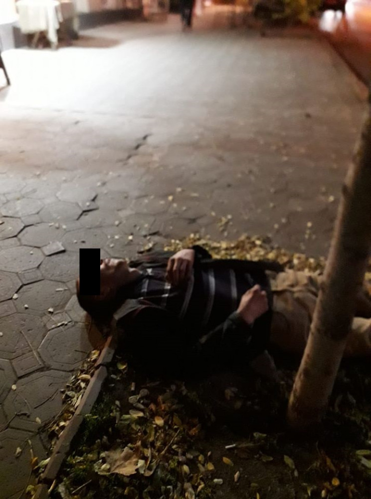 В Одессе маршрутчик выбросил на улицу больного пассажира (видео)