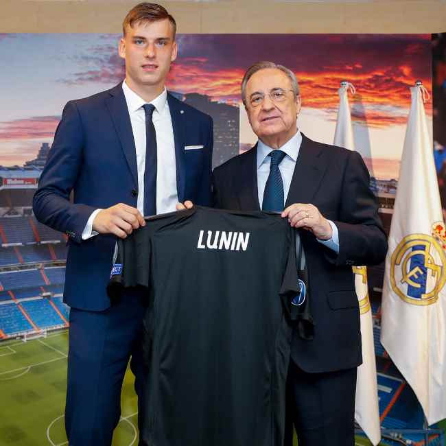 Український футболіст прикрасив обкладинку іспанського видання