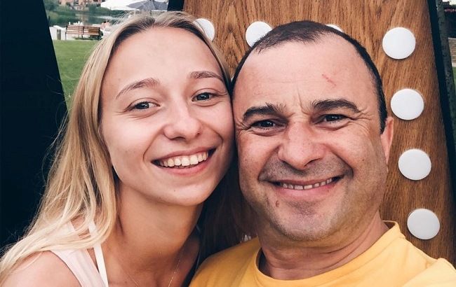 Я была в гостях у его мамы: юная девушка Виктора Павлика рассказала об их "свадьбе"