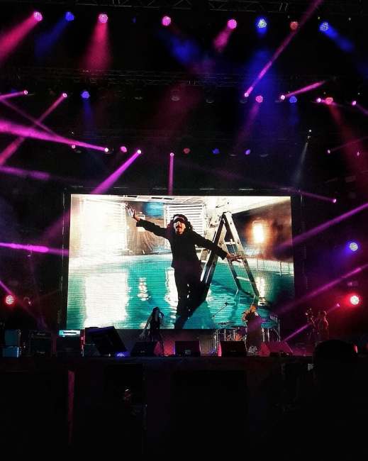 "Атмосфера, люди и песни - до мурашек": как прошел грандиозный концерт к 50-летию Кузьмы (фото, видео)