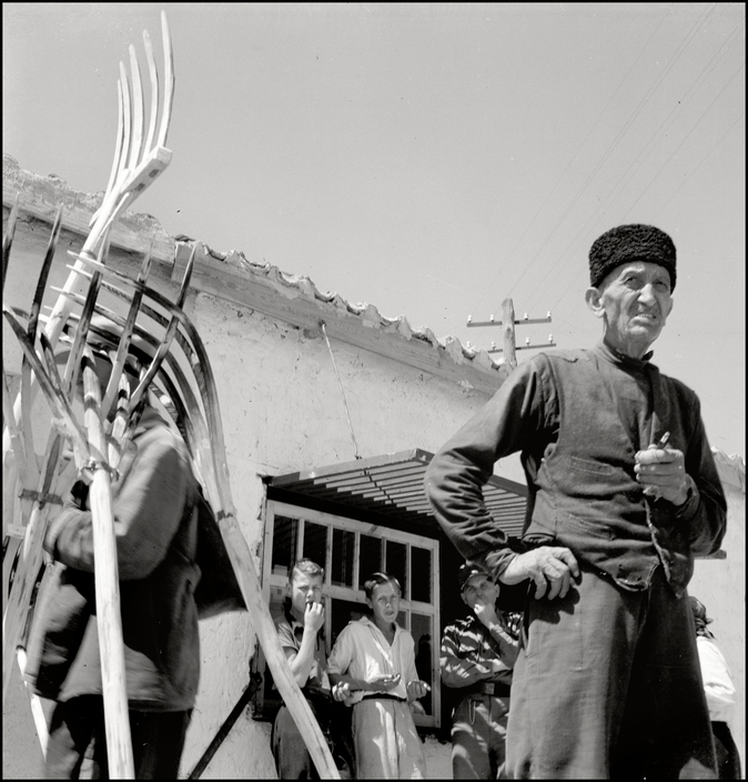 За рік до депортації: як жили татари в Криму до сталінських репресій (рідкісні фото)