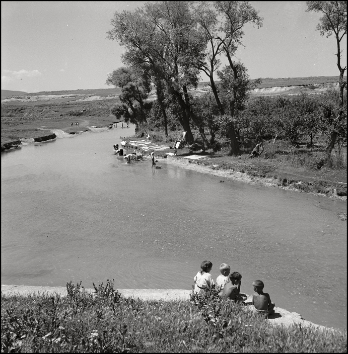 За рік до депортації: як жили татари в Криму до сталінських репресій (рідкісні фото)