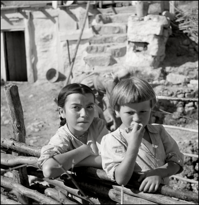 За рік до депортації: як жили татари в Криму до сталінських репресій (рідкісні фото)