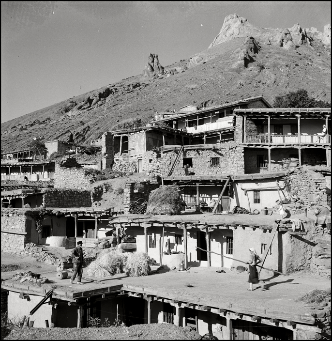 За рік до депортації: як жили татари в Криму до сталінських репресій (рідкісні фото)