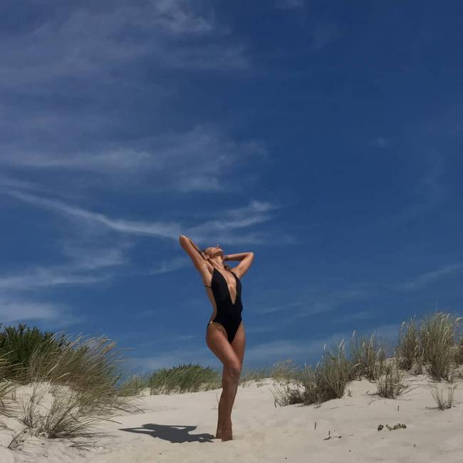 "Фантастична жінка" TAYANNA поделилась пикантными снимками