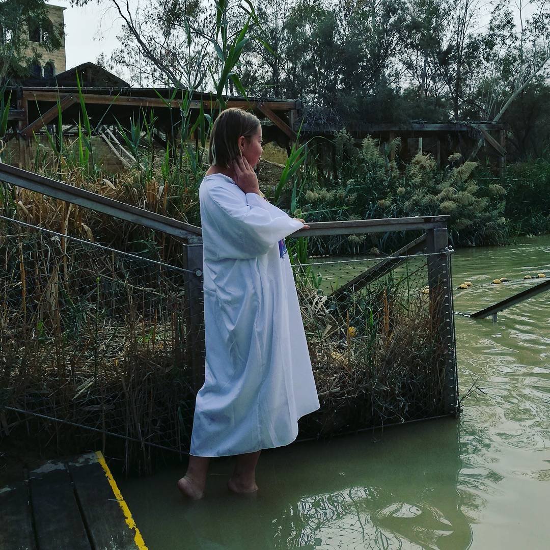 Хрещення 2018: українці хваляться екстремальними морозними фото і відео