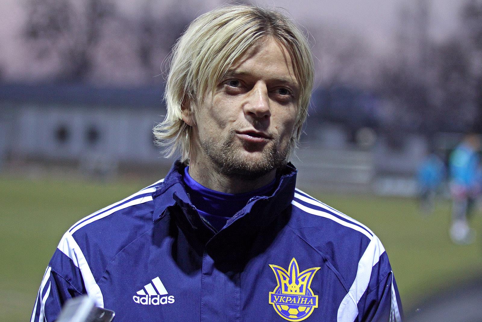 Фанаты &quot;Динамо&quot; хотят лишить Тимощука и Громова гражданства Украины