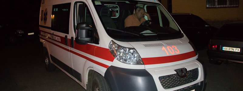 НП в Києві: підліток &quot;під кайфом&quot; стрибнув з вікна багатоповерхівки