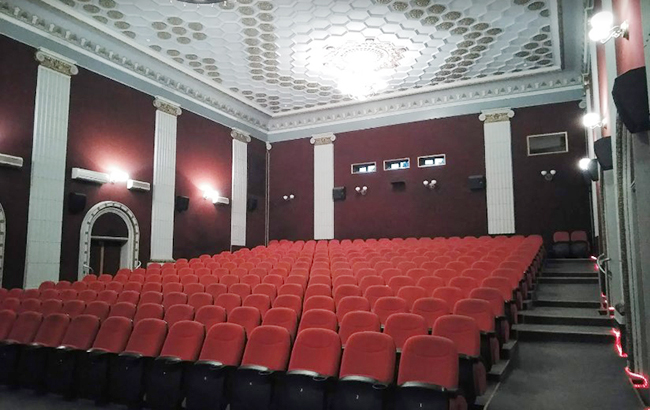 Що загрожує кінотеатру "Київ" та як цього уникнути