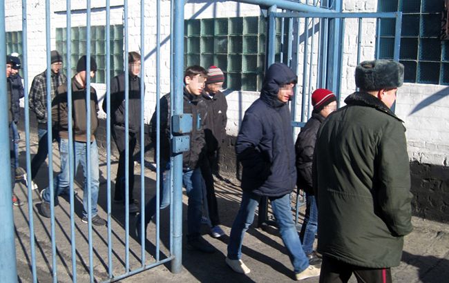 Его ждал ад: скандал с издевательствами над АТОшником набирает обороты